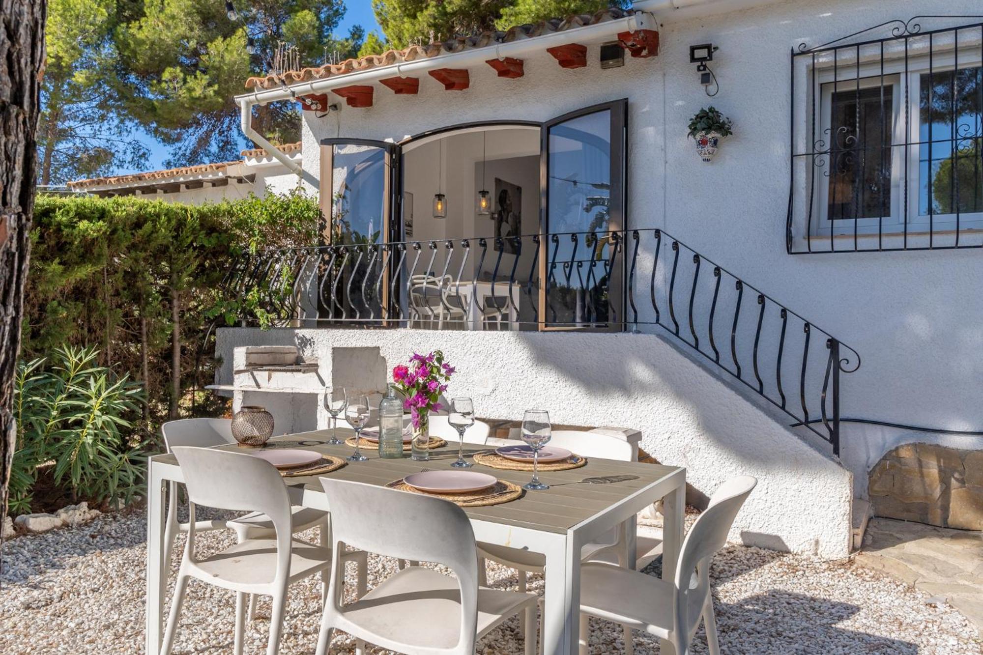 Bungalow Marquerite Moraira, 5 Minutes From Beach Teulada Buitenkant foto
